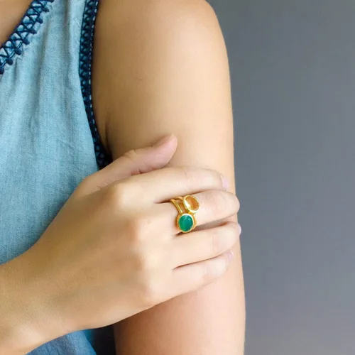 Vista 81 de Oval Birthstone Ring Bezel Set in Vermeil Gold, Sterling Silver, or Rose Gold, Stacking Birthstone Ring [rOMB]