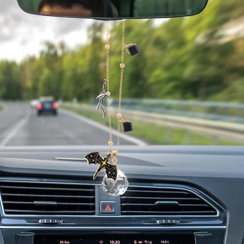 Vista 4 de Accesorios colgantes de dragón para espejo de automóvil, dije negro de autos de fantasía para espejos retrovisores, colgante de atrapasoles