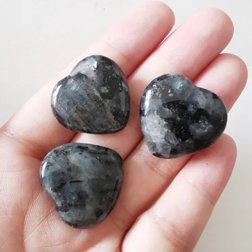 Vista 2 de 3 piezas de labradorita negra natural de bolsillo para el pulgar de la palma de la palma de cristal curativo del corazón, piedras de preocupación