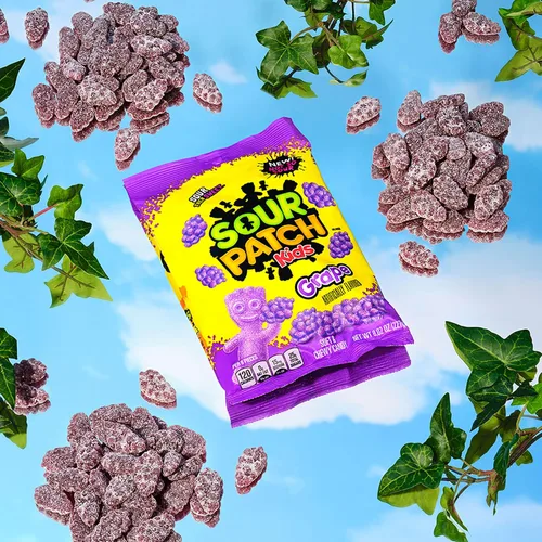 Vista 11 de SOUR PATCH KIDS Caramelos gomosos suaves y masticables de uva, caramelos a granel, bolsas de 12-8.02 onzas