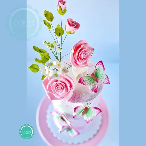 Vista 5 de O'Creme Aerosol de Flor de Masa de Goma, Rosa Blanca 6x8 - Flores Comestibles para Decorar Pasteles - Decoraciones de Flores para Tartas, Caramelos