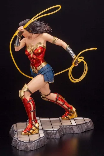Vista 4 de Kotobukiya ARTFX DC Universe Wonder Woman WW84-1/6 Figura completa