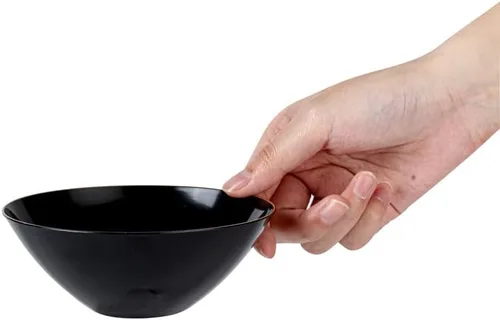 Vista 13 de Restaurantware -Moderna - Cuencos de plástico de 6 onzas, 20 cuencos de ensalada desechables duraderos - Con borde dorado, resistente, cuenco