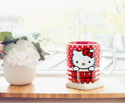 Vista 8 de Silver Buffalo Sanrio Hello Kitty - Taza de cerámica, diseño de lunares Hello Kitty lunares rojos y blancos