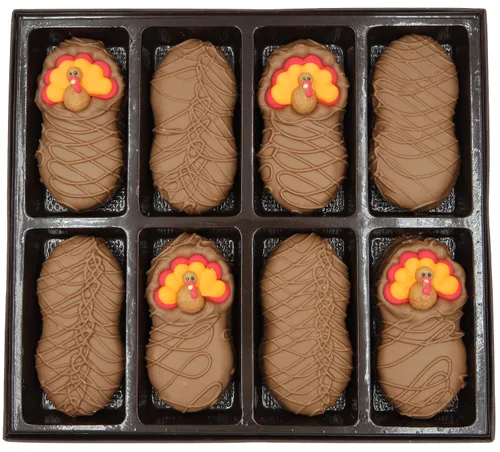 Vista 16 de Galletas de la marca Philadelphia Candies cubiertos por ambos lados de chocolate negro y con leche, y crema de cacahuete de la marca Nutter Butter