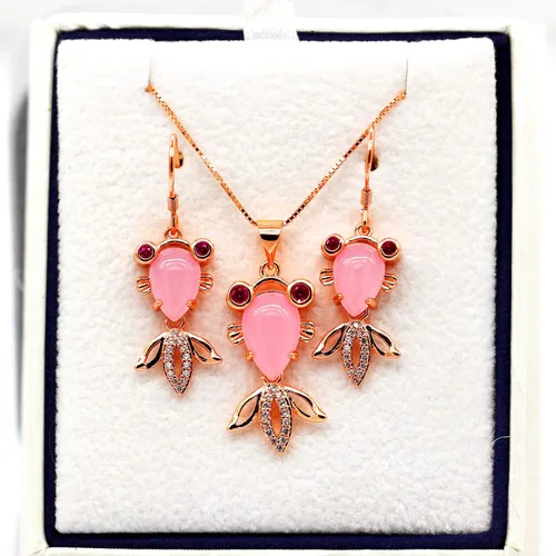 Vista 3 de Uloveido DN236 - Collar con colgante de pez dorado rosa con piedra de jade rosa de imitación
