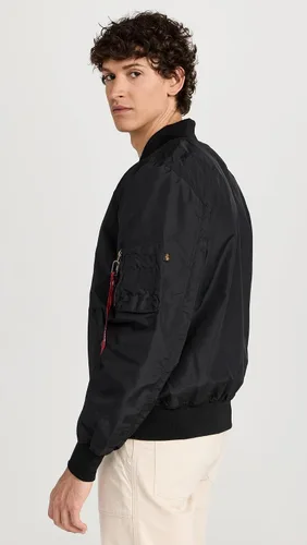Vista 4 de Alpha Industries MA-1 Skymaster Chamarra de aviador impermeable para hombre.
