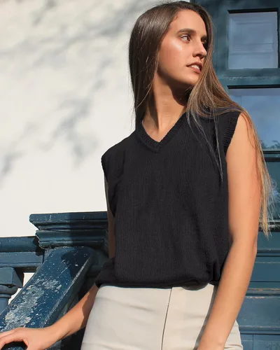 Vista 4 de TINKUY PERU - Chaleco de lana de alpaca con cuello en V para mujer, S-4XL