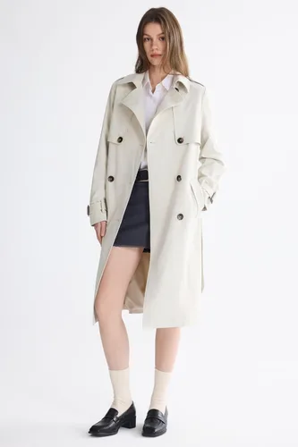 Vista 6 de Orolay Chaqueta de gabardina de 3/4 de longitud para mujer, chaqueta con solapa de doble botonadura con cinturón Beige