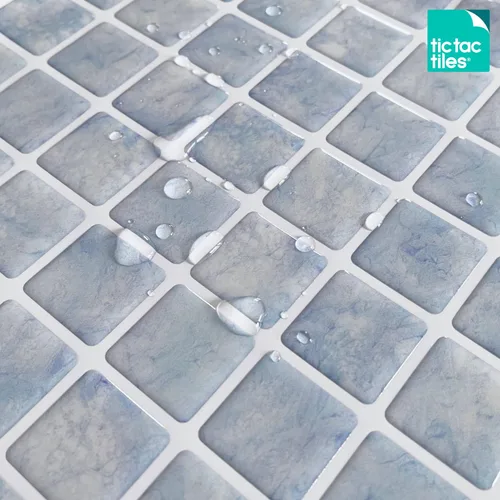 Vista 6 de Azulejos Tic Tac, adhesivos antihongos en Vetro Aqua.