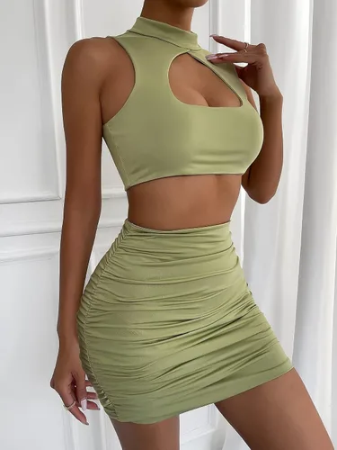 Vista 6 de SweatyRocks Conjunto de 2 piezas para mujer con cuello alto falso recortado y minifalda entallada
