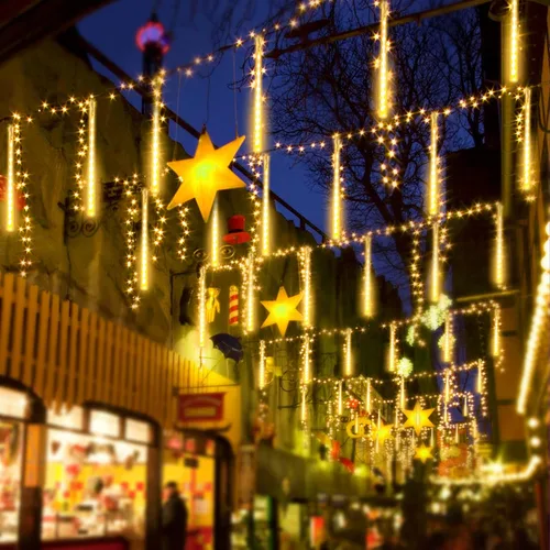Vista 2 de Paquete de 2 luces de Navidad extensibles para lluvia de estrellas al exterior, cadena de luces de 16 tubos 384 luces LED enchufables