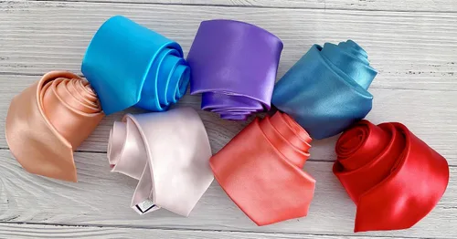 Vista 36 de KissTies Juego de corbatas de satén para hombre + pañuelo de bolsillo