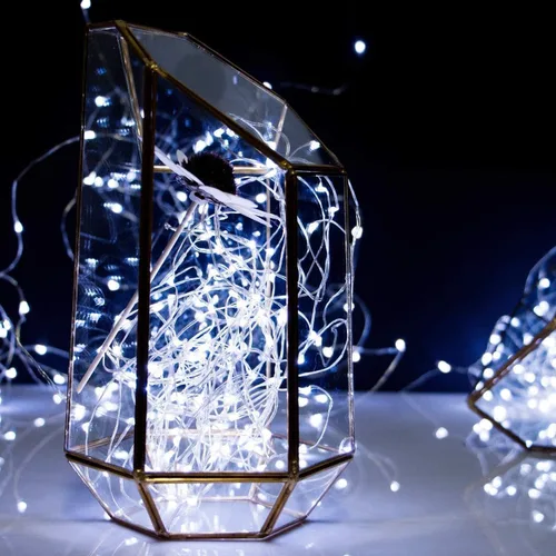 Vista 7 de Brightown Paquete de 12 luces de hadas con pilas de 7 pies para decoración navideña 20 LED Silver Wire Starry Light for Table Centerpieces, Mason