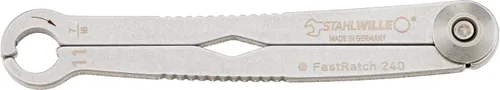Vista 15 de Stahlwille 41100808 Llave de trinquete, FastRatch, hecha de acero inoxidable endurecido y templado, utilizada para apretar/aflojar tuercas y pernos