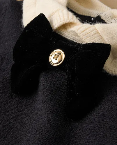 Vista 2 de Gymboree Suéter sin botones de manga larga con cuello redondo para bebés y niños pequeños Negro