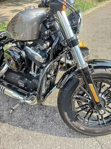 Vista 9 de TCT-MOTORPARTS Barra de protección de motor negra opaca para Harley Sportster Iron 883 XL883N XL1200N XL1200L 48 XL1200X 2004-2023