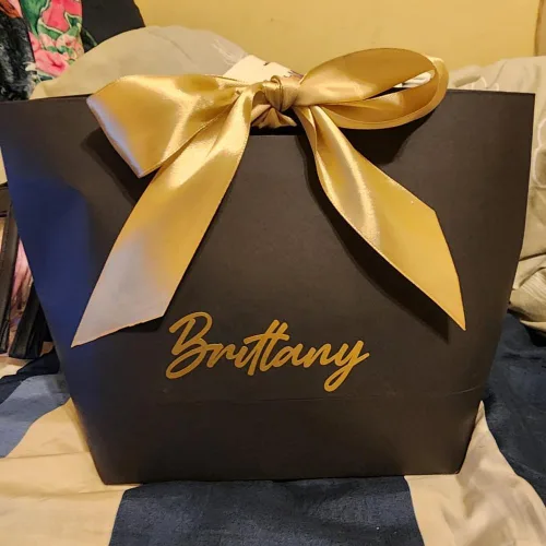 Vista 6 de Aosric Paquete de 12 bolsas de regalo negras con cinta de lazo, 7.48 x 3.54 x 7.9 pulgadas, elegante bolsa de regalo de cartulina pequeña con asas