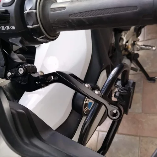 Vista 8 de Palanca de freno plegable retráctil Palanca de embrague para Yamaha Fazer FZ-1 FZ-8 FZ-6 FZ-6R FZS600, aleación de aluminio CNC fabricada (negro)
