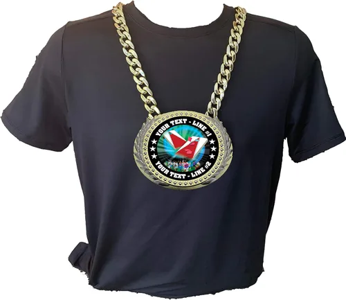 Vista 3 de Express Medals Trofeo de cadena de lanzamiento de bolsa de metal con 2 líneas de texto personalizado en una gran medalla de premio y cadena