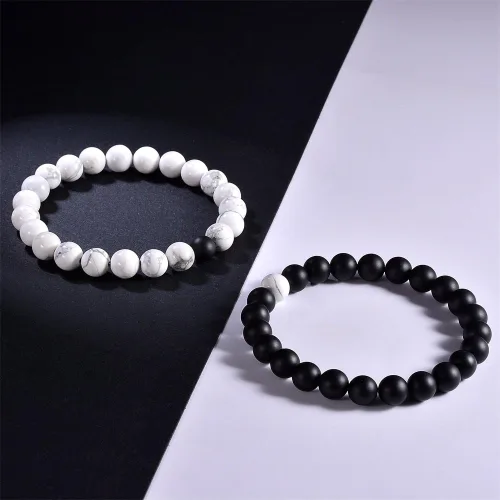 Vista 2 de ZC LI JEWELRY Pulsera de piedra natural con cuentas de ágata negra mate para él y ella