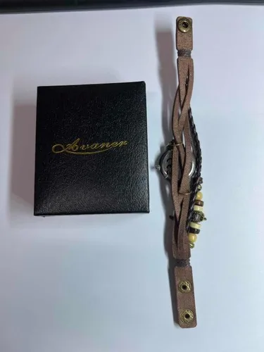 Vista 12 de Avaner Reloj de pulsera de cuero vintage hecho a mano con diseño de hoja de árbol para mujer