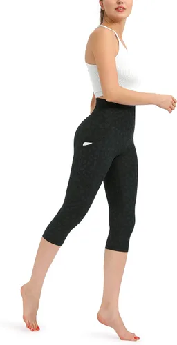 Vista 5 de ODODOS - Leggings tipo capri de mujer, no se traslucen y modelan el abdomen, con cintura alta y bolsillos para hacer yoga, atletismo, ejercicio