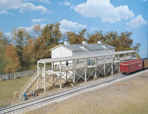 Vista 9 de Walthers Cornerstone Serie Kit HO Scale 2-Stall Motor House & Accesorios