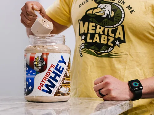 Vista 3 de Merica Labz Patriot's Whey, proteína de The Revolutionary's Protein, 25G Protein, 25 porciones (Chubby Choco Nutz)