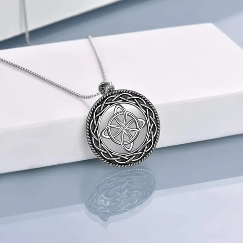 Vista 3 de Collar de plata de ley con nudo celta para mujer y niñas collar celta de la suerte
