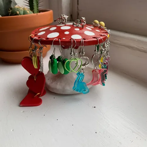 Vista 6 de Organizador de aretes de hongos, torre de joyería de hongos, soporte decorativo estético, regalo de hongos para mujeres, adolescentes y niñas