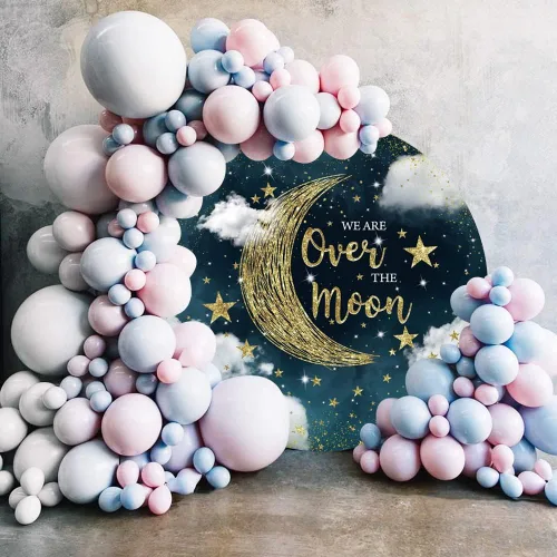 Vista 2 de Laeacco Telón de fondo redondo de 3 x 3 pies con texto en inglés «We are Over The Moon» para baby shower, noche estrellada, purpurina dorada, luna