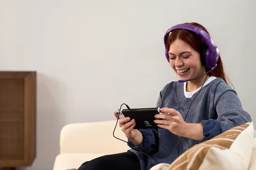 Vista 8 de Turtle Beach Airlite Fit Wired Gaming Headset: Officially Licensed for Nintendo Switch, Nintendo Switch Lite & OLED Model - Flip-to-Mute Mic