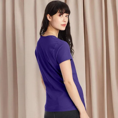 Vista 9 de Hanes Women's Nano Premium Cotton V-Neck T-Shirt Pack