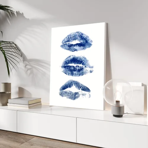 Vista 7 de GELDSTEI Arte de Pared de Guepardo Azul Preppy, Imágenes Estéticas Retro de Bola 8 Azul Marino, Obra de Arte en Lienzo Envuelto de Labios de Beso
