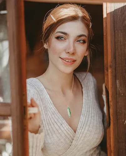 Vista 4 de MAIBAOTA Collar con colgante de cristal para mujer, collar de árbol de la vida, collar de piedras preciosas de cristal curativo de reiki natural