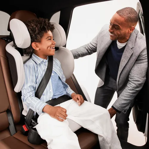 Vista 8 de Maxi-Cosi Tanza Asiento de coche booster con posicionamiento de cinturón, Sea Salt