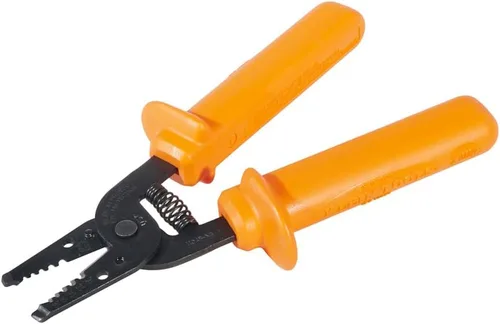 Vista 3 de Klein Tools 11045-INS Pelacables y cortador aislados, fabricado en Estados Unidos