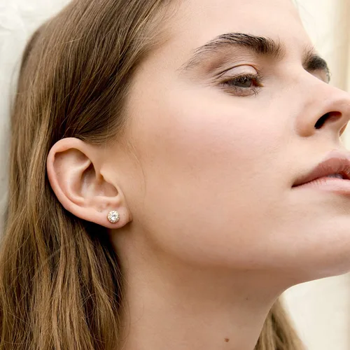 Vista 4 de PAVOI 14K Gold Plated Sterling Silver Post Brilliant Round Faux Diamond Halo Earrings - Premium Cubic Zirconia in Rose Gold, White Gold and Yellow