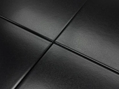 Vista 2 de Tenedos Azulejo de porcelana negro mate de 8 x 8 para uso en suelos y paredes, caja de 4 azulejos que cubren 1.7 pies cuadrados, ideal para paredes