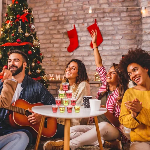 Vista 7 de Funtery 24 Piezas Vasos de Chupito de Plástico con Diseño de Suéter Feo de Navidad 1.7 oz Vasos de Chupito Navideños Mini Desechables a Granel Árbol