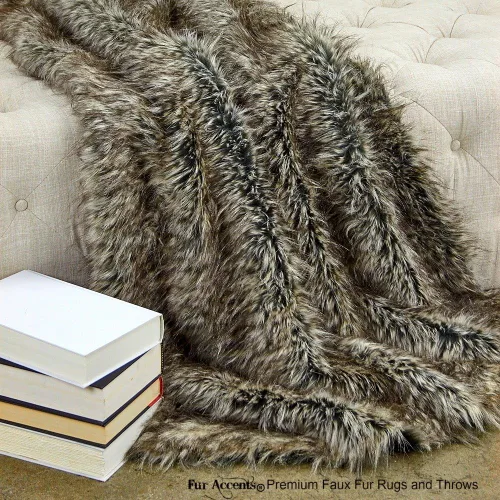 Vista 7 de Fur Accents Manta suntuosa de piel sintética de lujo, calidad de diseñador fabricada en Estados Unidos, Winter Fox
