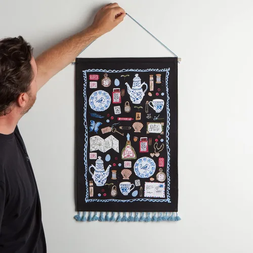 Vista 4 de Danica Studio Finders Keepers - Arte de pared colgante de 15.5 pulgadas de ancho x 24 pulgadas de largo