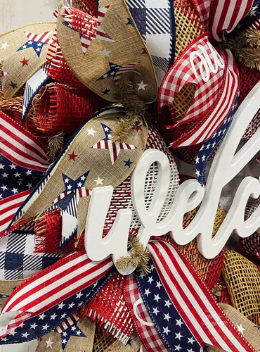 Vista 7 de 24" Round Patriotic Mesh Front Door Wreath with Welcome Sign Insert Option, Heavy Wire Base, Lots of Ribbon