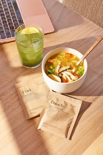 Vista 5 de Kroma - Caldo de hueso de pollo de 24 quilates, mezcla de polvo sin lácteos y gluten con colágeno, proteínas, cúrcuma, jengibre, 7 paquetes + caldo