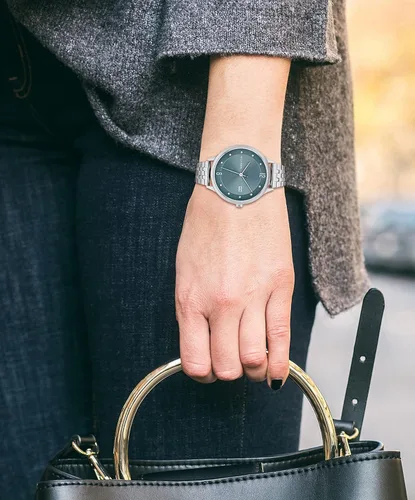 Vista 4 de Tommy Hilfiger Reloj de pulsera de cuarzo de acero inoxidable y eslabones para mujer color azul modelo 1782433 Azul Patchwork Reloj de cuarzo