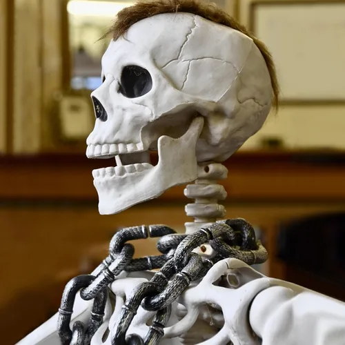 Vista 5 de Zcaukya 2 cadenas de plástico para Halloween, accesorios de Halloween de 6 pies, eslabones de cadena de plástico, accesorios de disfraces