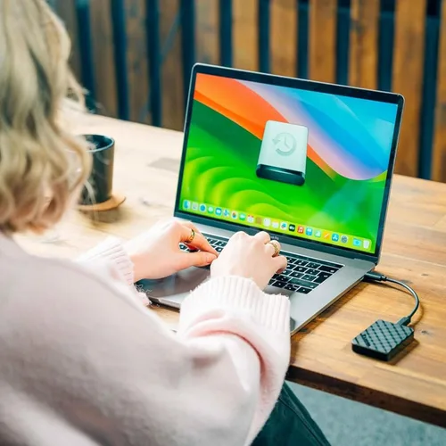 Vista 7 de Verbatim 2TB Store 'n' Go Mini Unidad externa de estado sólido USB 3.2 Gen 1 USB-C Conexión - Diamante Negro