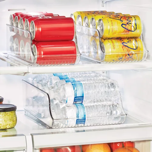 Vista 7 de Organizador de botellas de agua iDesign para refrigerador o despensa - Transparente - Fabricado en EE. UU Para nevera o despensa, transparente