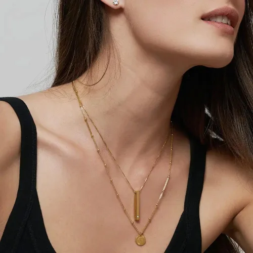 Vista 2 de Personalized Vertical 3D Totem Bar Necklace with Custom Inscriptions - Diamond or Cubic Zirconia Options - Engraved Gift for Her, Women - Dainty
